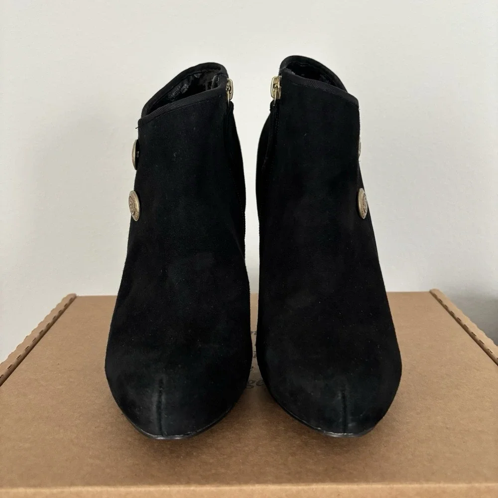 Guess Suede Ankle Boots Gold Button Accents Stiletto Heel Booties Womens Shoes 8